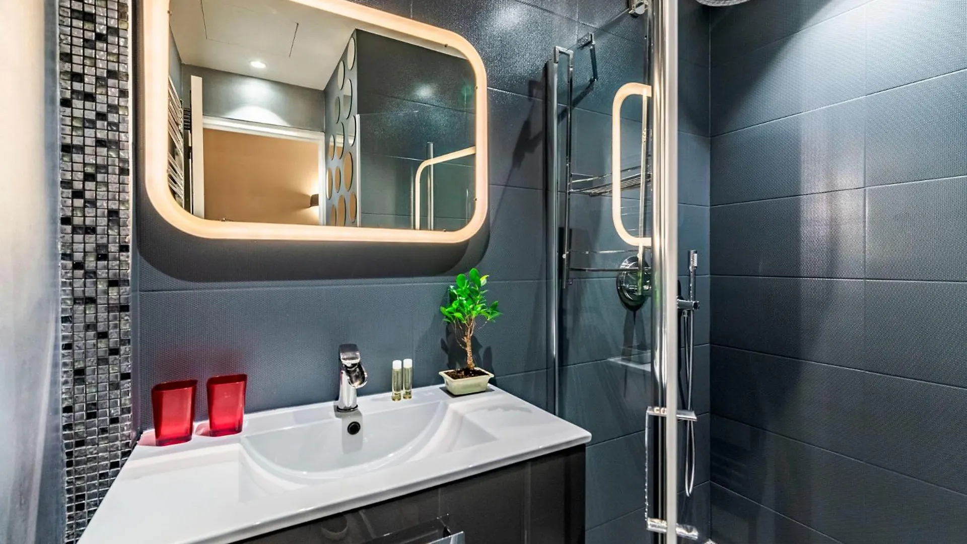 公寓 Luxury Family 2Br - Prime Location, Walk To Beach & Shopping, Sunny Balcony - By Totolulu Cannes Hoche