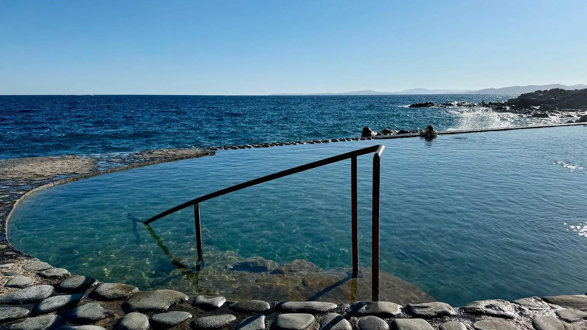 Luxury Family 2Br - Prime Location, Walk To Beach & Shopping, Sunny Balcony - By Totolulu Cannes Hoche